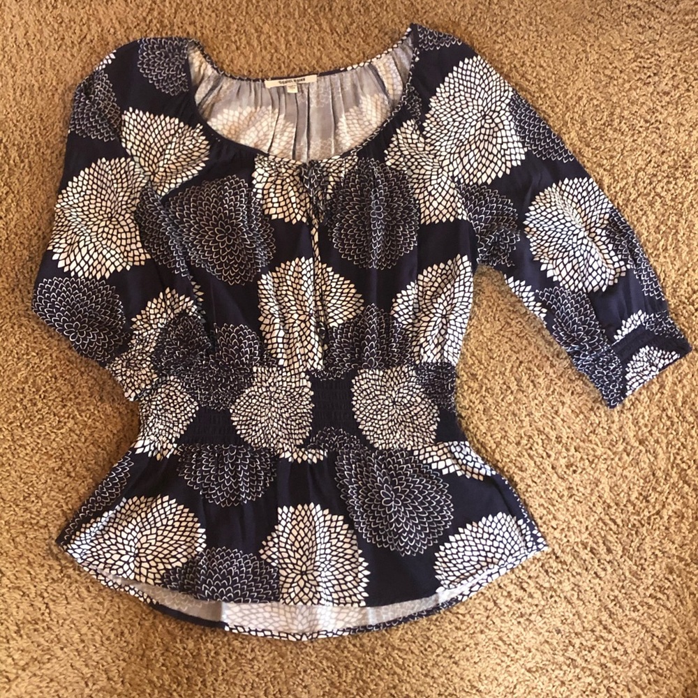 Navy & white peplum blouse size large